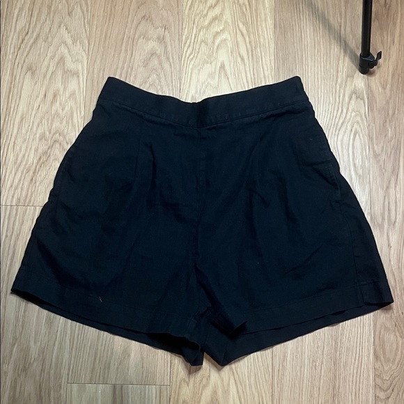 Madewell Pants - Madewell Women's Clean Pull On Shorts in Linen/Cotton Black size S